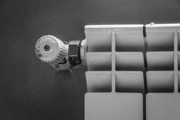 5 Astuces Essentielles pour Entretenir votre Chauffage et Réduire vos Factures