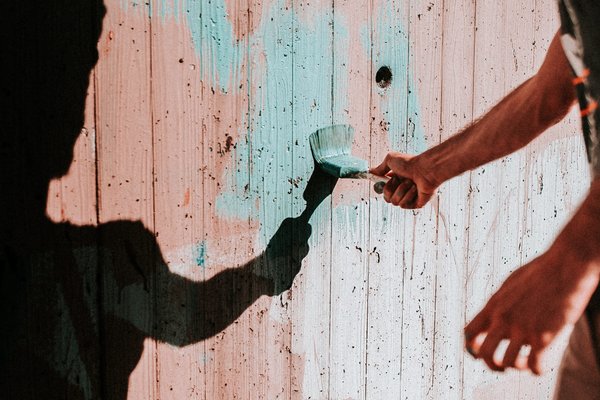 Rénover sa maison à petit prix : astuces et conseils pour un budget maîtrisé